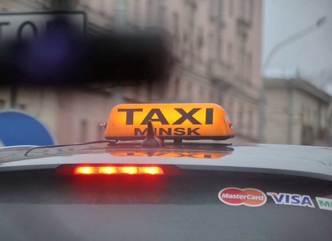 8 673 рубля за 791 заказ! Как работают и сколько зарабатывают в такси водители-иностранцы